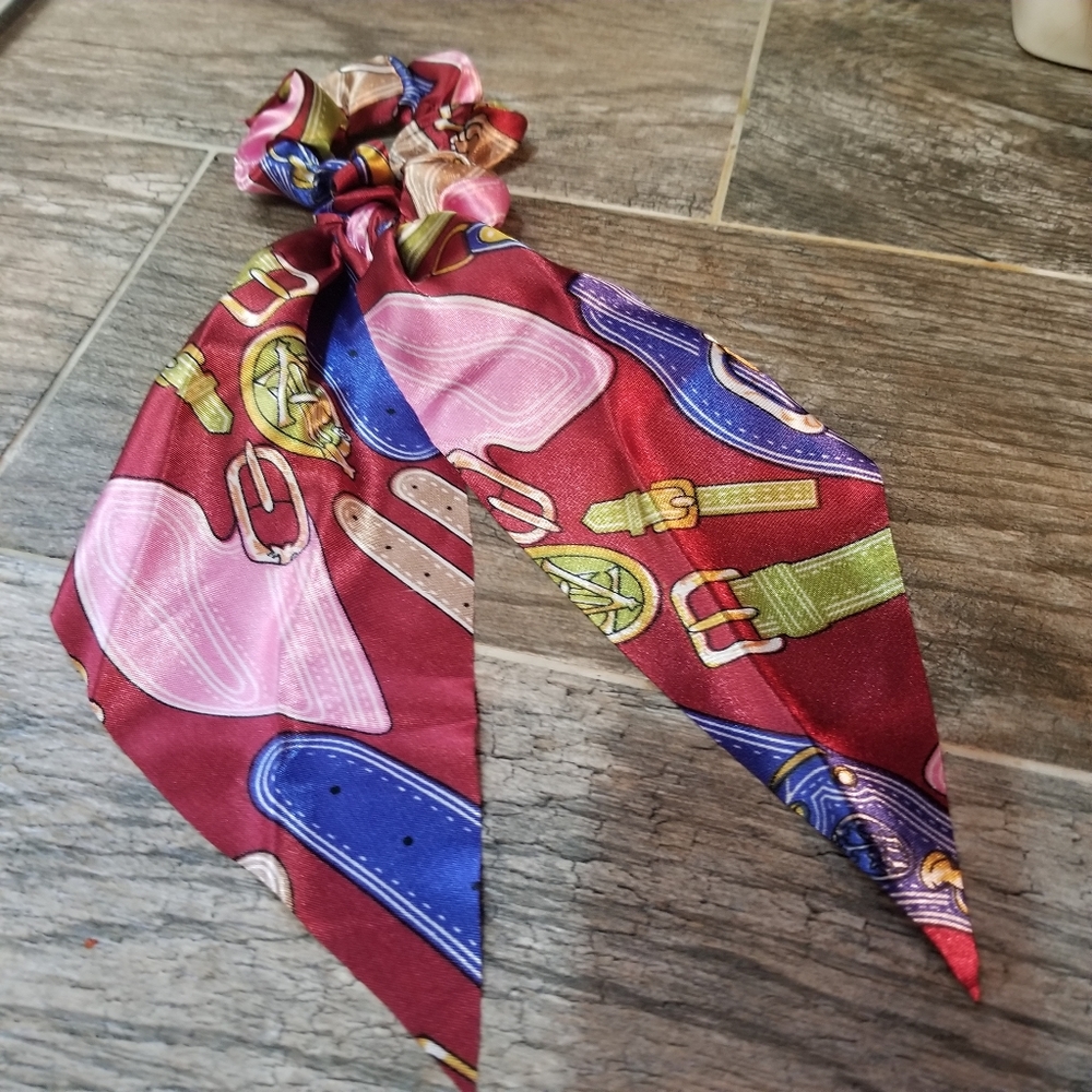 3/$30☘️Anthropolgie Scrungi Scarf Hair Assesorie New